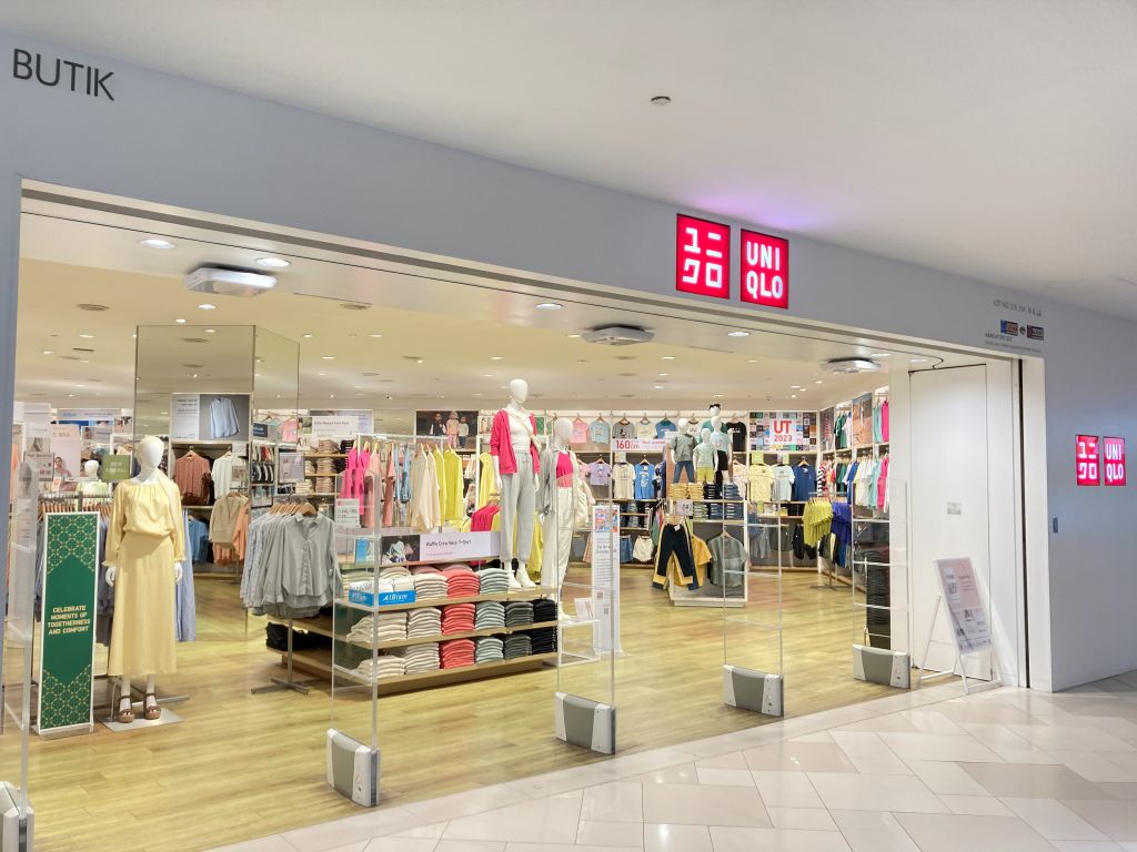 Interior Shot of Uniqlo Store in Genting Highlands Malaysia Editorial  Stock Image  Image of cloth design 133561459